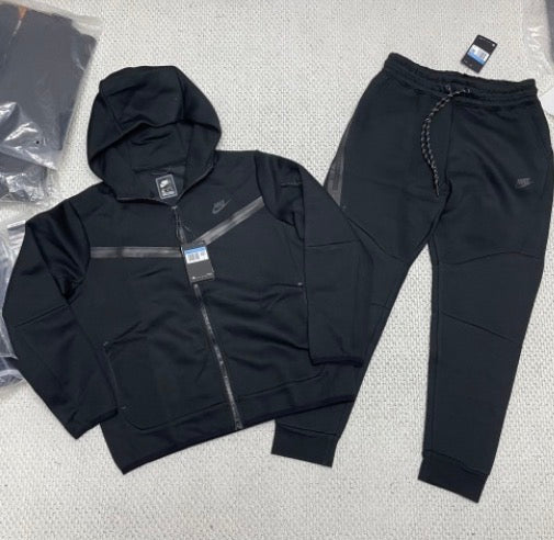 NK Set Black